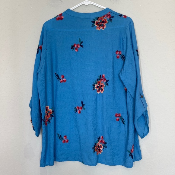 Anthropologie Kindred Embroidered Floral Blouse Blue 1X Button Up 3/4 Sleeve - Picture 5 of 10
